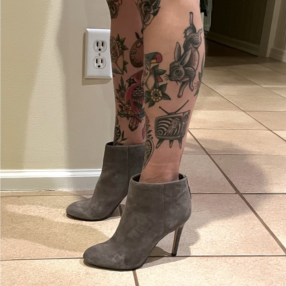 Sam Edelman grey suede booties, size 7
